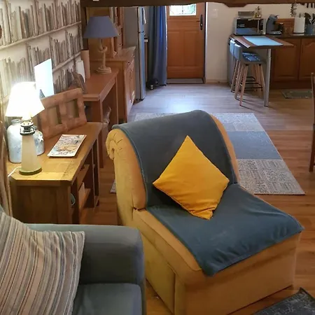 דירה 2Bed Gite Sleeps 6 - Pool Hot Tub Parking *